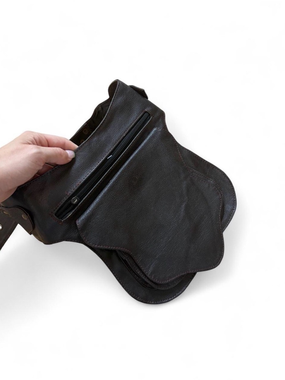 Men's Dark Brown Leather Crossbody Bag - Classic Carry